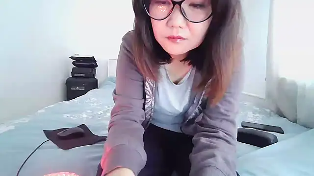 Snapshot of sakuradelreina chatting on October 2025 04:00:02 AM sakuradelreina online show from October 2025 04:00:02 AM