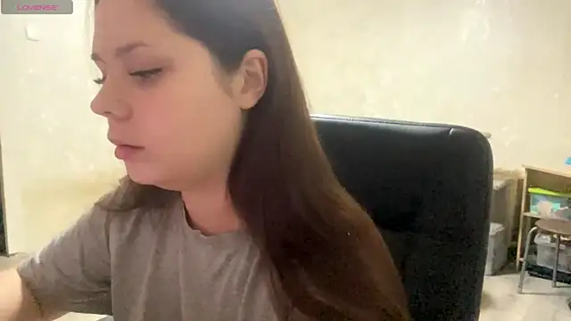 Purekittyshy online show from October 2025 03:31:01 PM