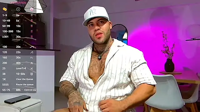 Snapshot of Michael_Salens chatting on November 2025 10:21:02 PM Michael Salens online show from November 2025 10:21:02 PM