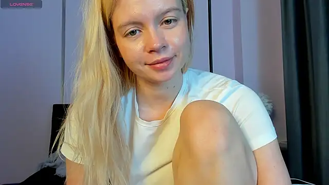 AlisaGoldie online show from September 2025 05:29:02 PM