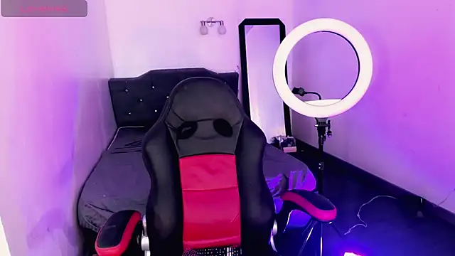 Rossedewitt  online show from October 2025 07:43:01 PM