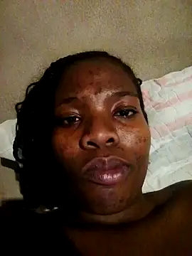 Snapshot of Sweetheart1695 chatting on October 2025 01:02:02 AM Sweetheart1695 online show from October 2025 01:02:02 AM