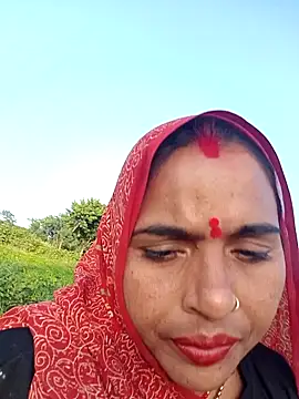 Hot bhi online show from September 2025 11:46:02 AM