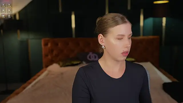 BadAfina online show from October 2025 07:37:02 AM