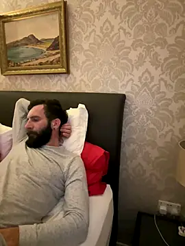 Snapshot of Michel_huge chatting on November 2025 08:51:01 PM Michel huge online show from November 2025 08:51:01 PM