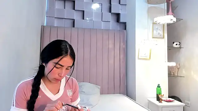 CandySays online show from November 2025 11:32:02 AM