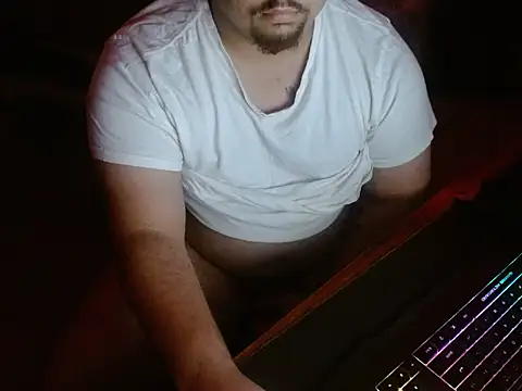 Snapshot of Luacsboy22 chatting on November 2025 10:13:02 PM Luacsboy22 online show from November 2025 10:13:02 PM