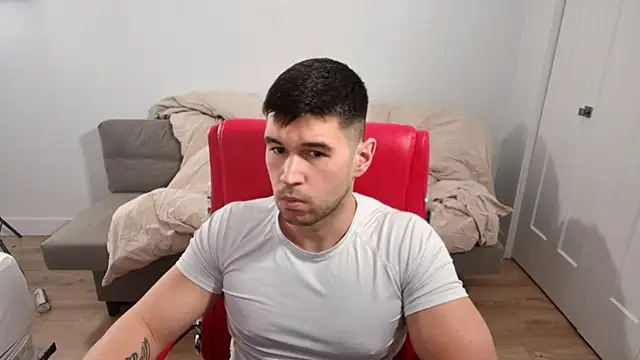 Snapshot of Sand0w chatting on November 2025 09:14:02 PM Sand0w online show from November 2025 09:14:02 PM