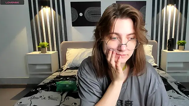 Tara Grainn online show from September 2025 01:49:01 AM