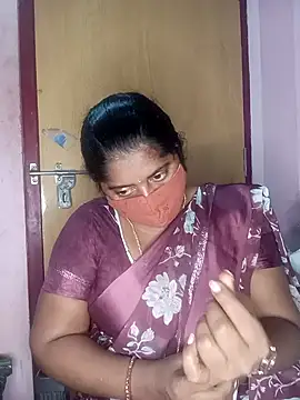 Jessi 25 online show from November 2025 05:35:02 PM