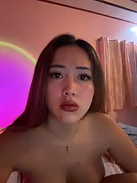 Serenaa rabbit online show from November 2025 01:33:02 PM