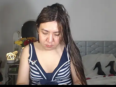 Snapshot of stellahugeX chatting on November 2025 08:52:01 PM stellahugeX online show from November 2025 08:52:01 PM