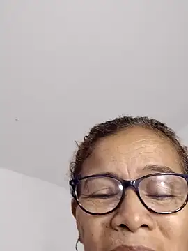 Snapshot of Merybeks chatting on September 2025 10:59:02 AM Merybeks online show from September 2025 10:59:02 AM