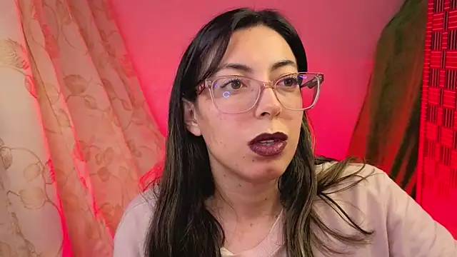 Snapshot of Miranda_sexlove_ chatting on December 2025 07:34:01 AM Miranda sexlove online show from December 2025 07:34:01 AM