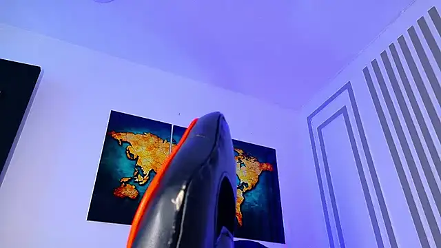 Snapshot of ALANNFERRER chatting on November 2025 10:03:01 AM ALANNFERRER online show from November 2025 10:03:01 AM