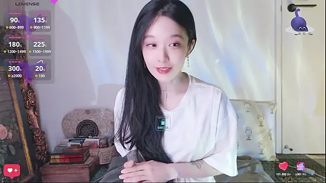 Etherealcat33 online show from September 2025 12:40:02 PM