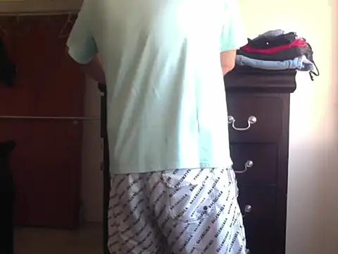 zeusmasterhorny online show from October 2025 02:04:01 PM