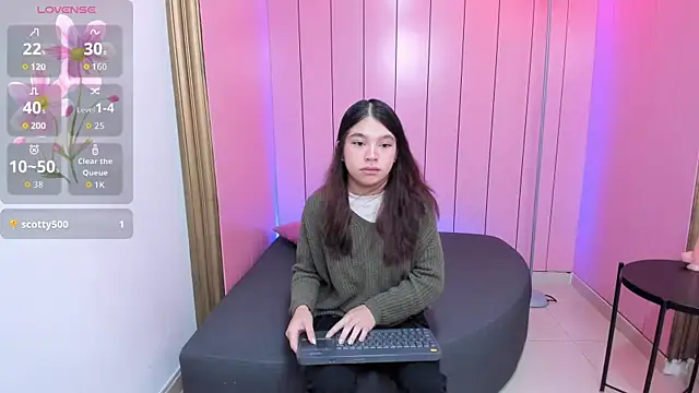 Laurent Scott  online show from October 2025 11:29:01 AM