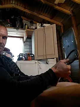 Snapshot of Hungwell1515 chatting on November 2025 04:19:01 PM Hungwell1515 online show from November 2025 04:19:01 PM