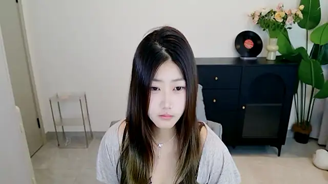 xiaouli online show from September 2025 01:27:02 AM