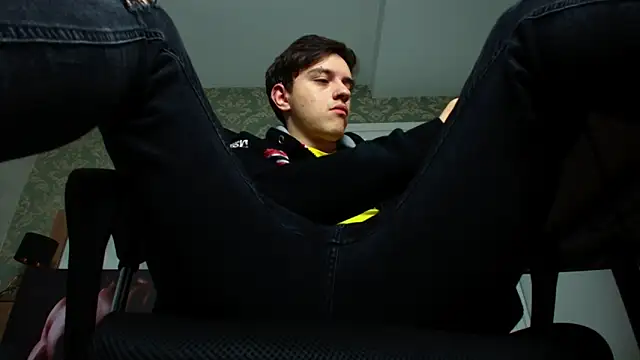 FelixStarkk online show from September 2025 04:28:01 AM