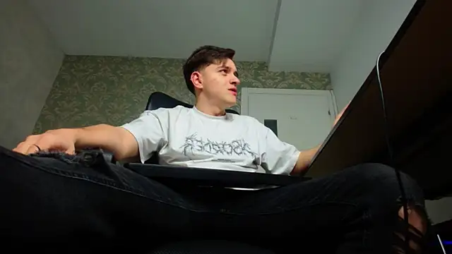 FelixStarkk online show from October 2025 04:24:01 AM