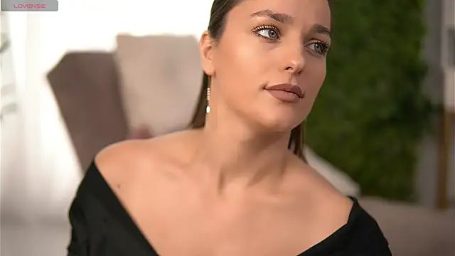 Snapshot of FreyaHeart chatting on October 2025 06:23:01 AM FreyaHeart online show from October 2025 06:23:01 AM