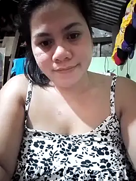 Snapshot of phoenix_1994 chatting on October 2025 06:39:02 PM phoenix 1994 online show from October 2025 06:39:02 PM