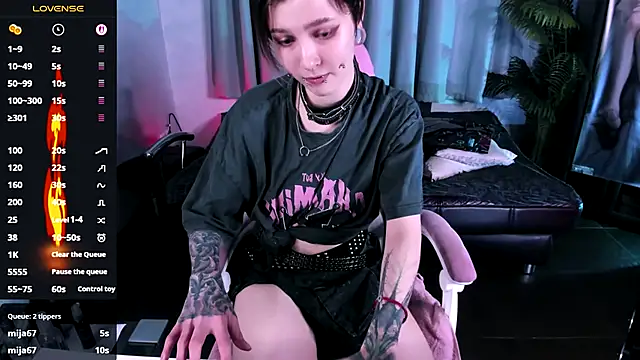 MiraVelle online show from October 2025 09:37:01 PM