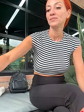 MikaelaBloom online show from October 2025 12:48:02 PM