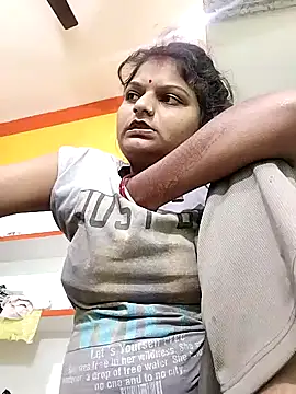 Snapshot of Hot_mirchjii chatting on October 2025 10:30:01 PM Hot mirchjii online show from October 2025 10:30:01 PM