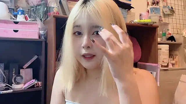 luna51888 online show from October 2025 10:55:01 AM
