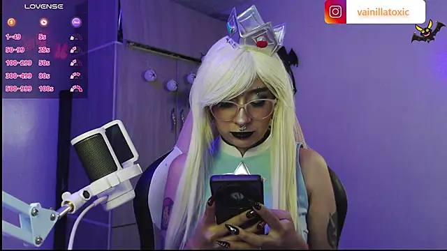 vainilla doll online show from October 2025 01:24:02 AM