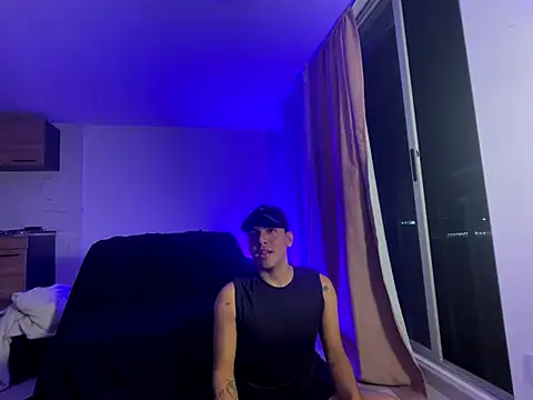 Axel Hunter online show from October 2025 04:43:02 AM