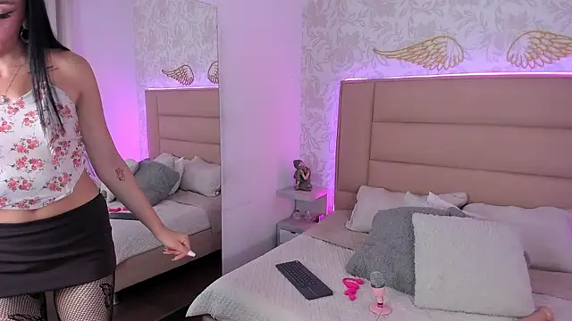 tiffany wine online show from September 2025 04:06:01 AM