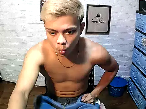Snapshot of Pinoy_slutcummer69 chatting on October 2025 07:42:01 AM Pinoy slutcummer69 online show from October 2025 07:42:01 AM
