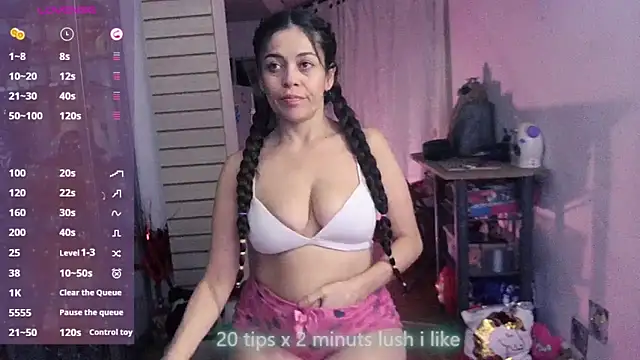 xinamora online show from October 2025 03:23:02 AM