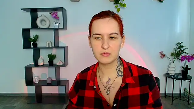 RubyHolmess online show from September 2025 12:16:02 PM