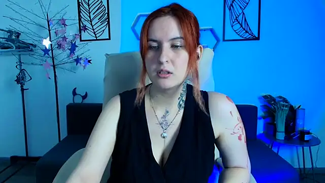 RubyHolmess online show from September 2025 06:08:01 PM