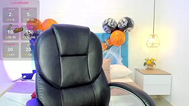 Snapshot of julieta_miller01 chatting on October 2025 11:36:01 AM julieta miller01 online show from October 2025 11:36:01 AM