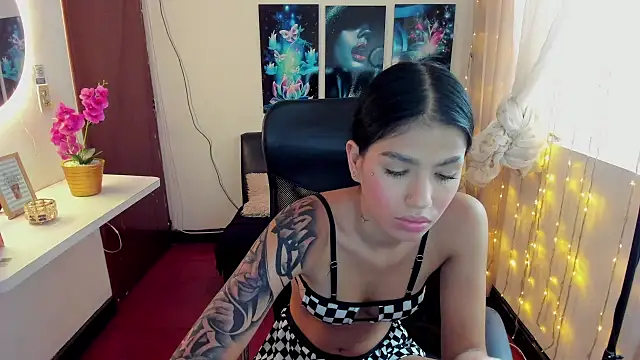 valeria-duarte online show from October 2025 09:37:01 PM