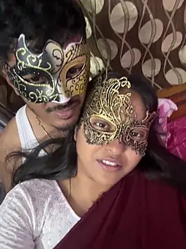 Snapshot of VVcouple chatting on September 2025 05:46:01 PM VVcouple online show from September 2025 05:46:01 PM