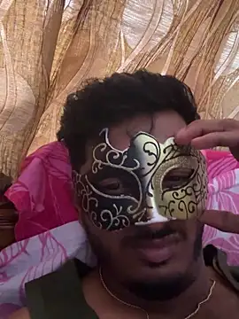 Snapshot of VVcouple chatting on September 2025 07:10:02 AM VVcouple online show from September 2025 07:10:02 AM