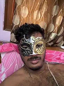 Snapshot of VVcouple chatting on October 2025 03:53:01 AM VVcouple online show from October 2025 03:53:01 AM