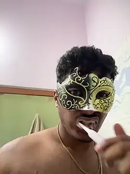 Snapshot of VVcouple chatting on October 2025 12:56:02 AM VVcouple online show from October 2025 12:56:02 AM