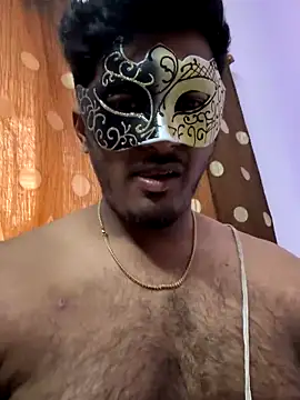 Snapshot of VVcouple chatting on November 2025 10:37:01 AM VVcouple online show from November 2025 10:37:01 AM