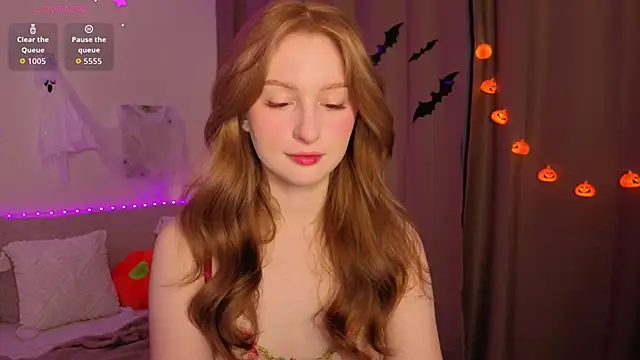 Snapshot of Betty_Twinkle chatting on October 2025 09:38:01 PM Betty Twinkle online show from October 2025 09:38:01 PM