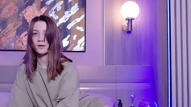 Snapshot of Alison_kisss chatting on October 2025 12:25:02 PM Alison kisss online show from October 2025 12:25:02 PM