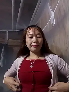 Bianly online show from November 2025 02:32:01 AM