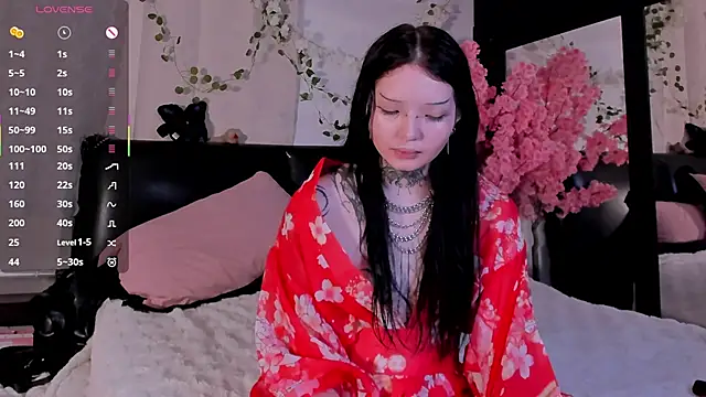 Lein Bone online show from October 2025 12:22:02 AM